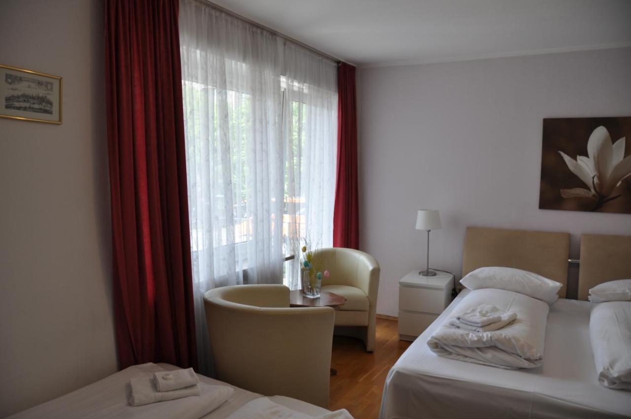 Hotel-Pension Asta Munich Exterior photo